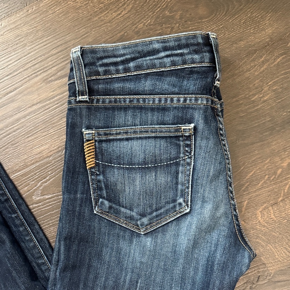Paige Women's Blue Jeans in Laurel Canyon Low rise Bootcut size 27 - Picture 2 of 8